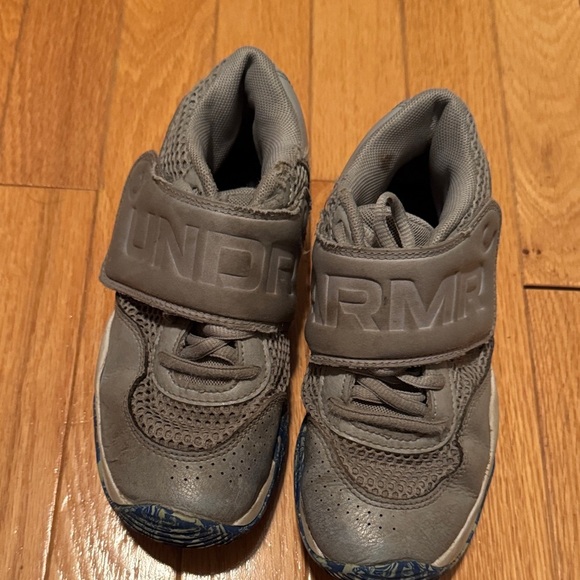 Under Armour Kids' Pre School Zone Basketball 2 Shoe 🏀 - Picture 5 of 5